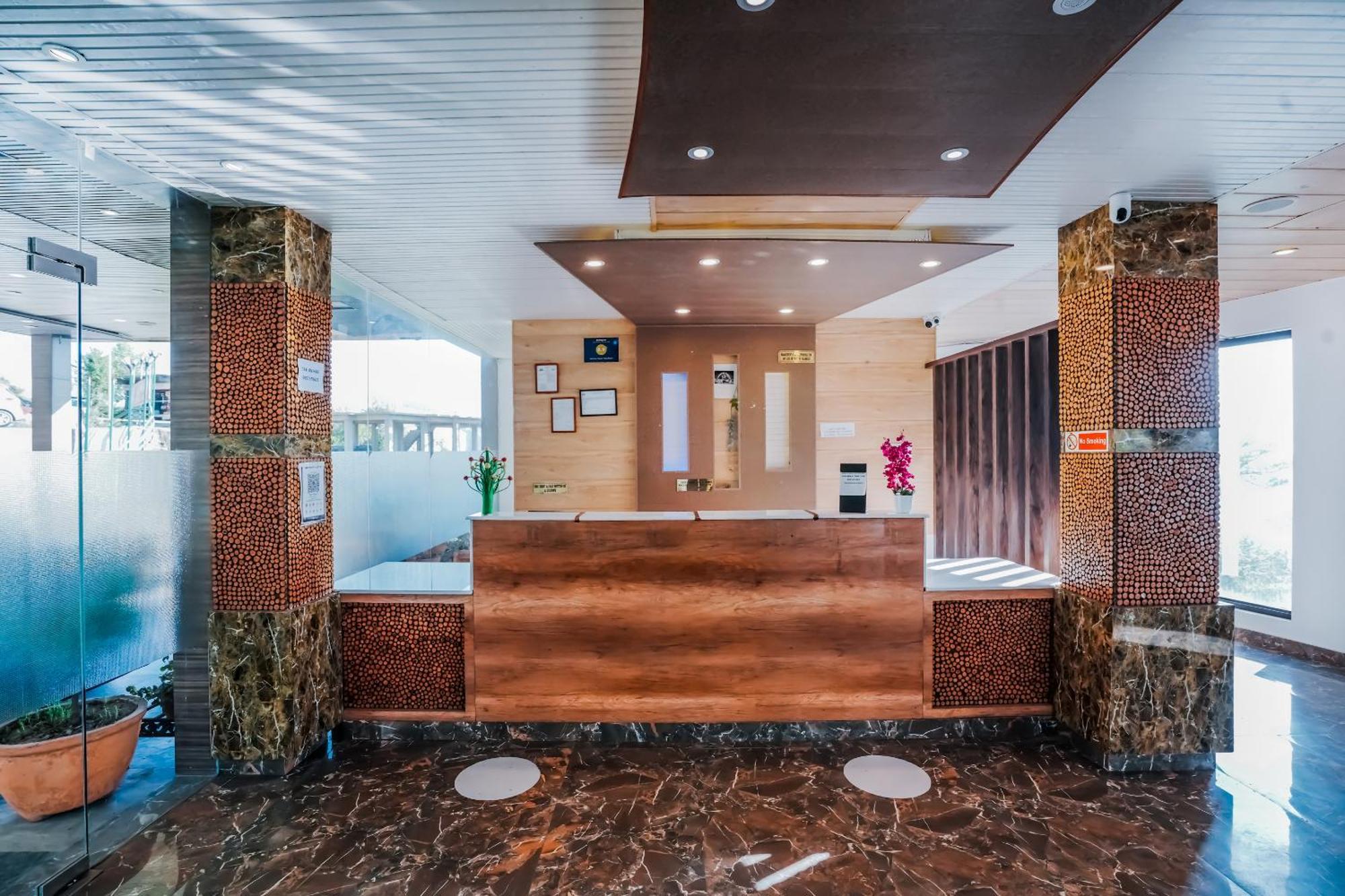 Nature Valley View Resort Mashobra !! Luxury Choice !! Gaming Zone !! Open Terrace !! Big Parking Šimla Exteriér fotografie